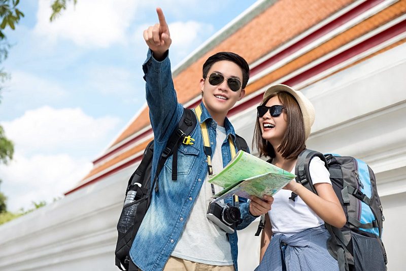 Liburan Low Budget ala Backpacker ke Luar Negeri: Tips Hemat dan Seru 2025