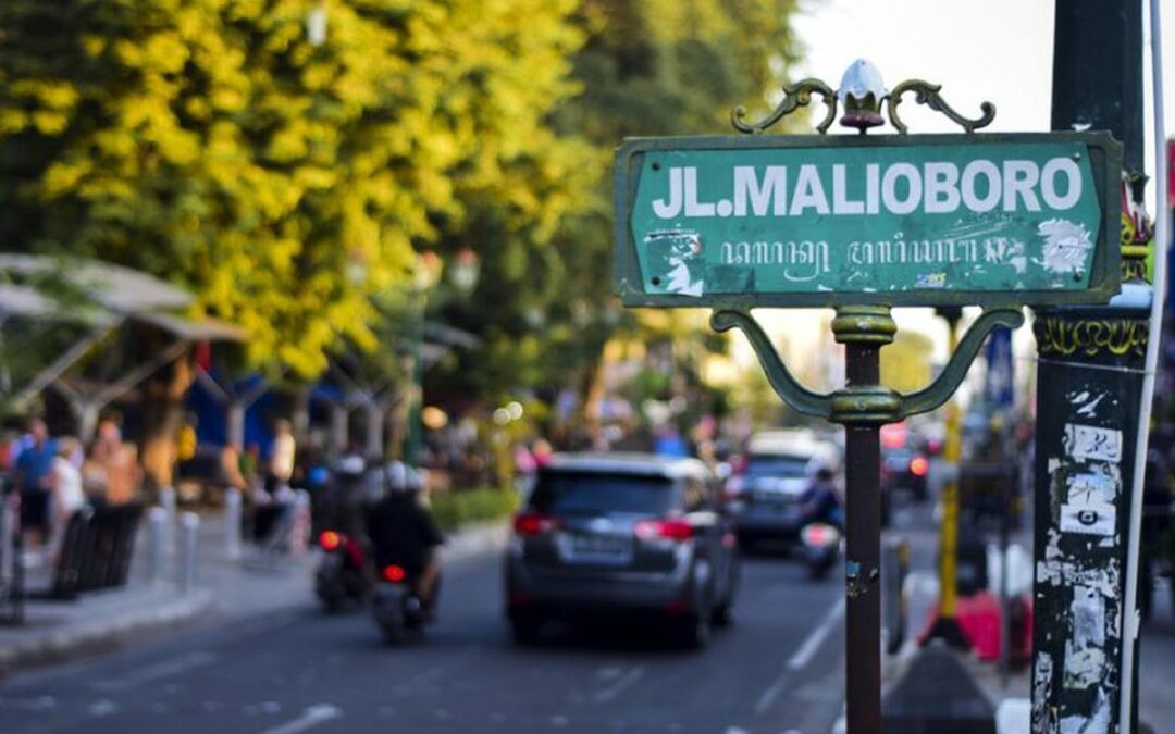Jalan Malioboro: Surga Belanja dan Kuliner Jogja